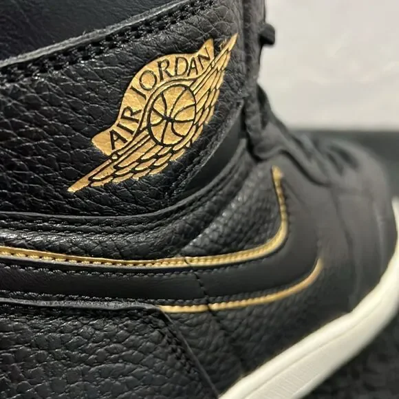 🔥🏀 NIKE AIR JORDAN 1 City Of Flight Sz 10.5Black/Gold Basketball Shoes - EUC
